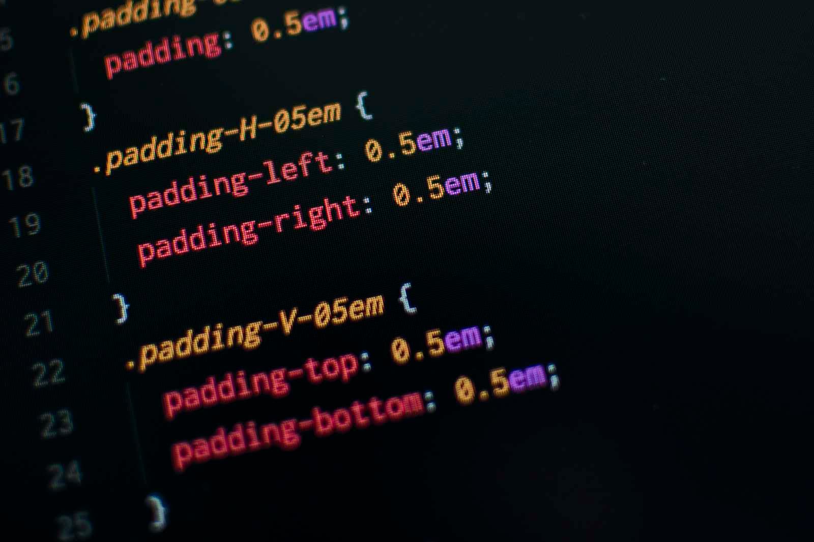 Mastering Modern Web Design: Advanced CSS Techniques with TailwindCSS π
