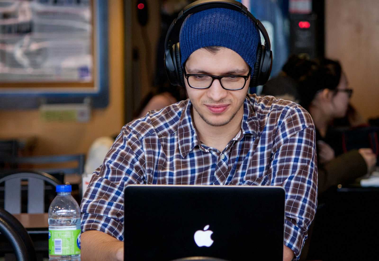 The art of Indie Hacking as a Software Developer